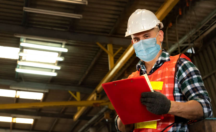 factory-worker-wearing-mask_orig-2